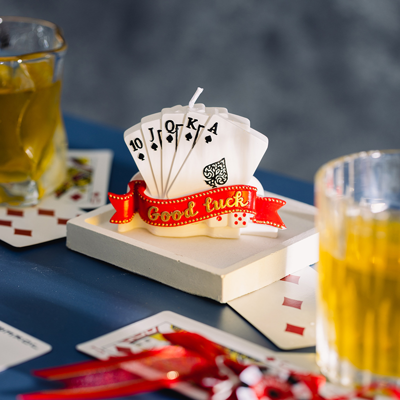 扑克牌同花顺送爸爸男友生日蜡烛