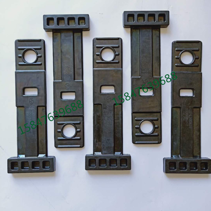 北奔重卡汽车配件v3et挡泥板固定胶带拉紧带橡胶皮筋