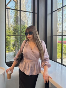 MISS BIGGIE 欧美大码显瘦百搭精品缎面V领收腰灯笼袖长袖上衣