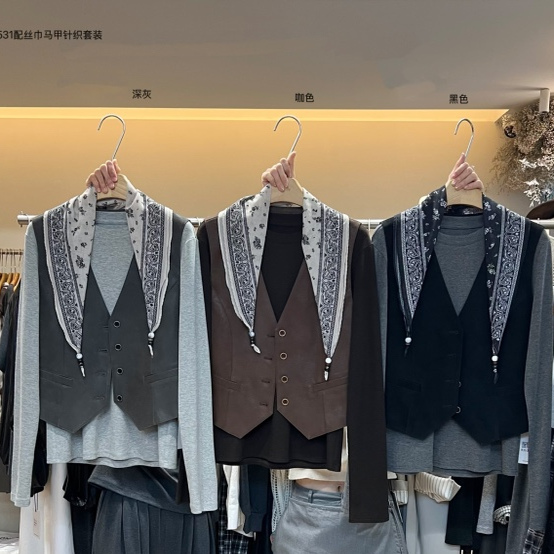 2025春季新款时尚洋气宽松显瘦V领高级蕾丝马甲两件套韩版皮马甲