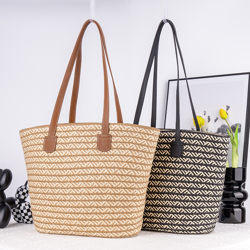 新款休闲大容量单肩通勤包纸绳拼色编织包时尚条纹草编包女包
