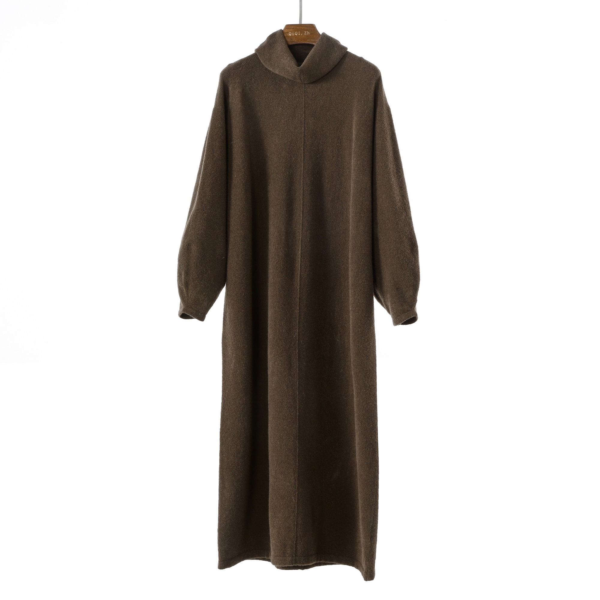 山羊绒真丝高领灯笼袖连衣裙