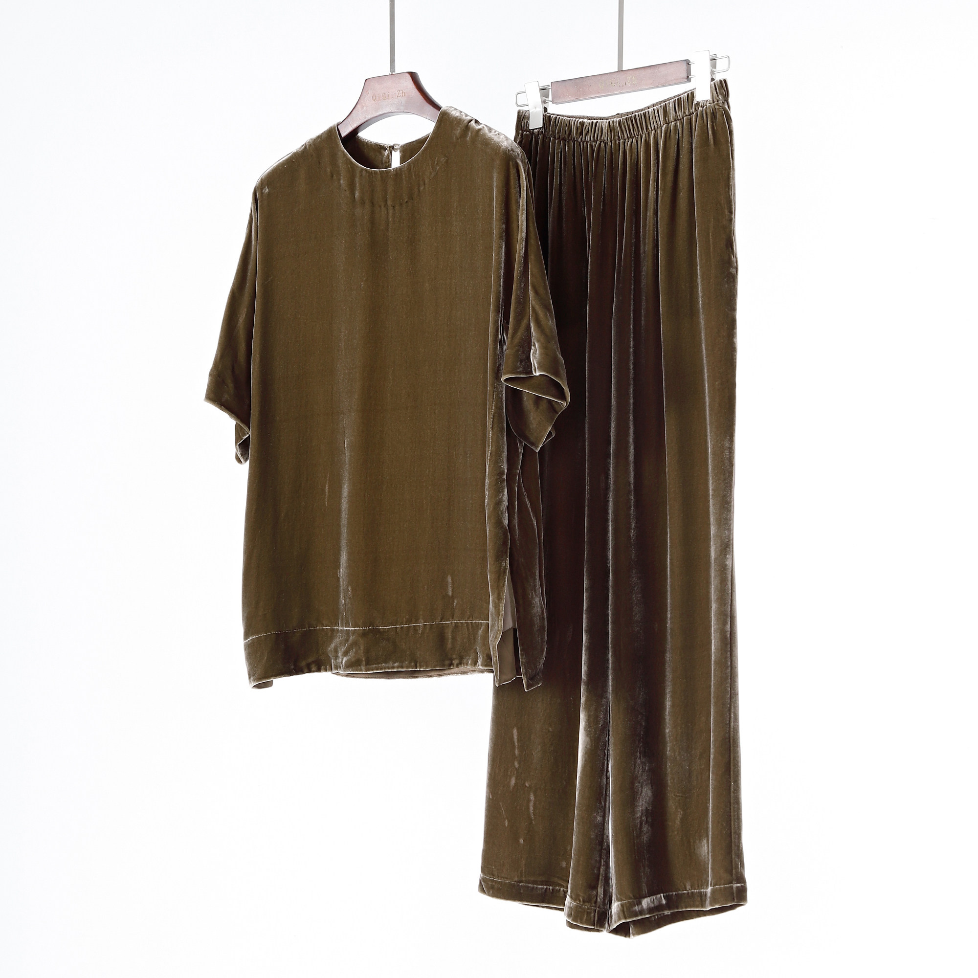 好穿高级 加密真丝丝绒休闲套装 宽松短袖上衣松紧腰直筒阔腿长裤