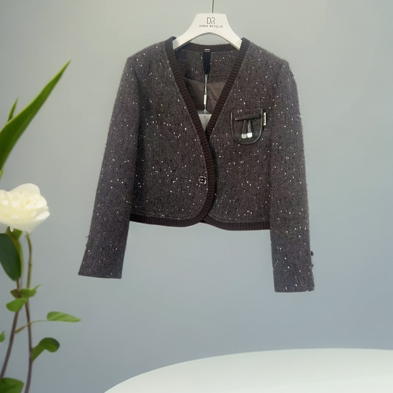 W624 秋款时尚气质韩版减龄V领一粒扣短款外套JT,女装/女士精品,短外套,淘宝优惠券,粉丝福利购,淘宝优惠卷