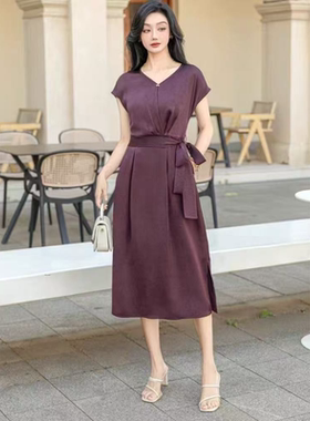 B137 夏季新款时尚气质收腰V领开叉长款连衣裙