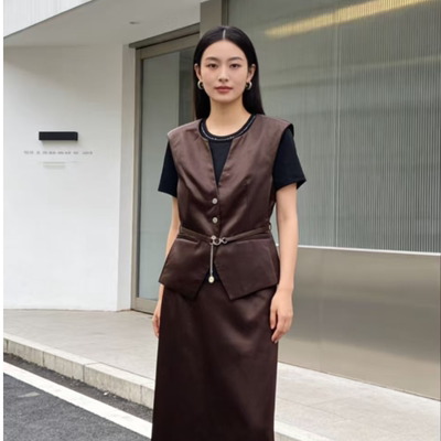 1055春款时尚洋气通勤无袖马甲内搭短袖+半身裙套装三件套套裙MAN