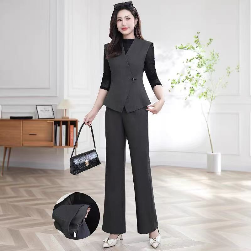 T050 春秋时尚洋气通勤收腰修身马甲打底衫高腰显瘦微喇裤三件套,女装/女士精品,时尚套装,淘宝优惠券,粉丝福利购,淘宝优惠卷