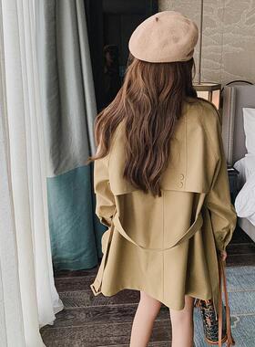 实拍2026今年流行春秋新款高级感休闲短款小个子卡其色风衣外套女