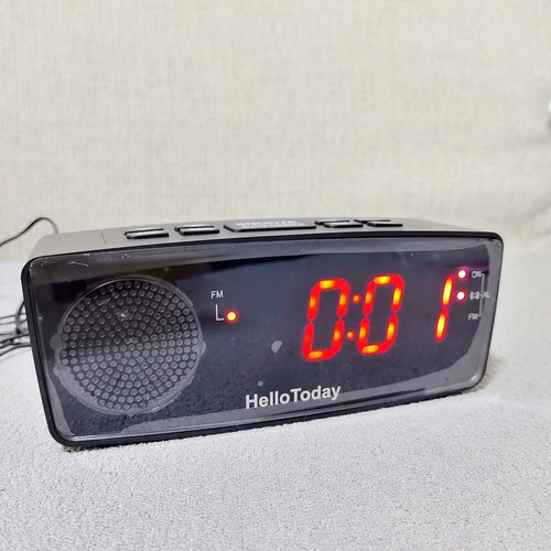 外贸钟控收音机闹钟收音机只有fm必须一直插电使用不能用电池