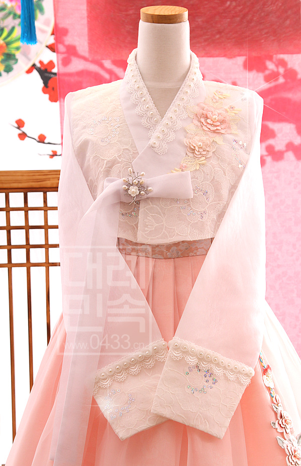 韩国进口新娘结婚亮片绣花礼服