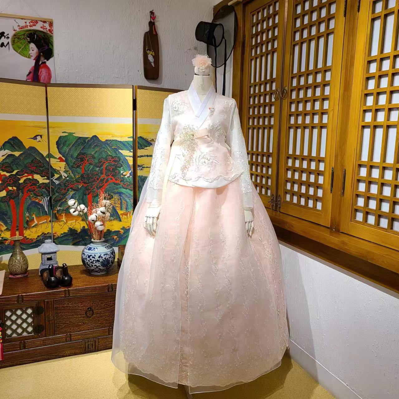 新娘婚礼结婚仪式敬酒韩服