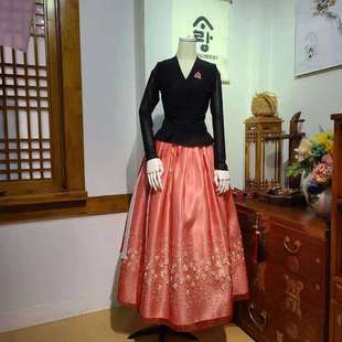 朝鲜族民族练习舞蹈上衣和裙子黑色网纱和红色绣花裙子 S11277