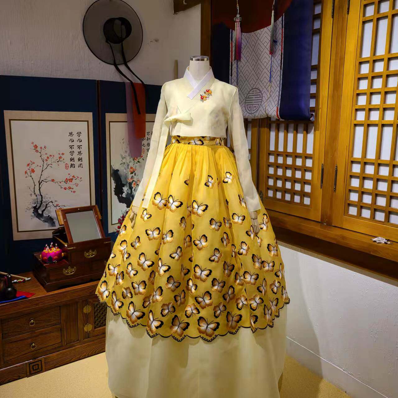 朝鲜族民俗服装新娘婚礼结婚仪式敬酒韩服婚纱礼服蝴蝶绣H-X11298