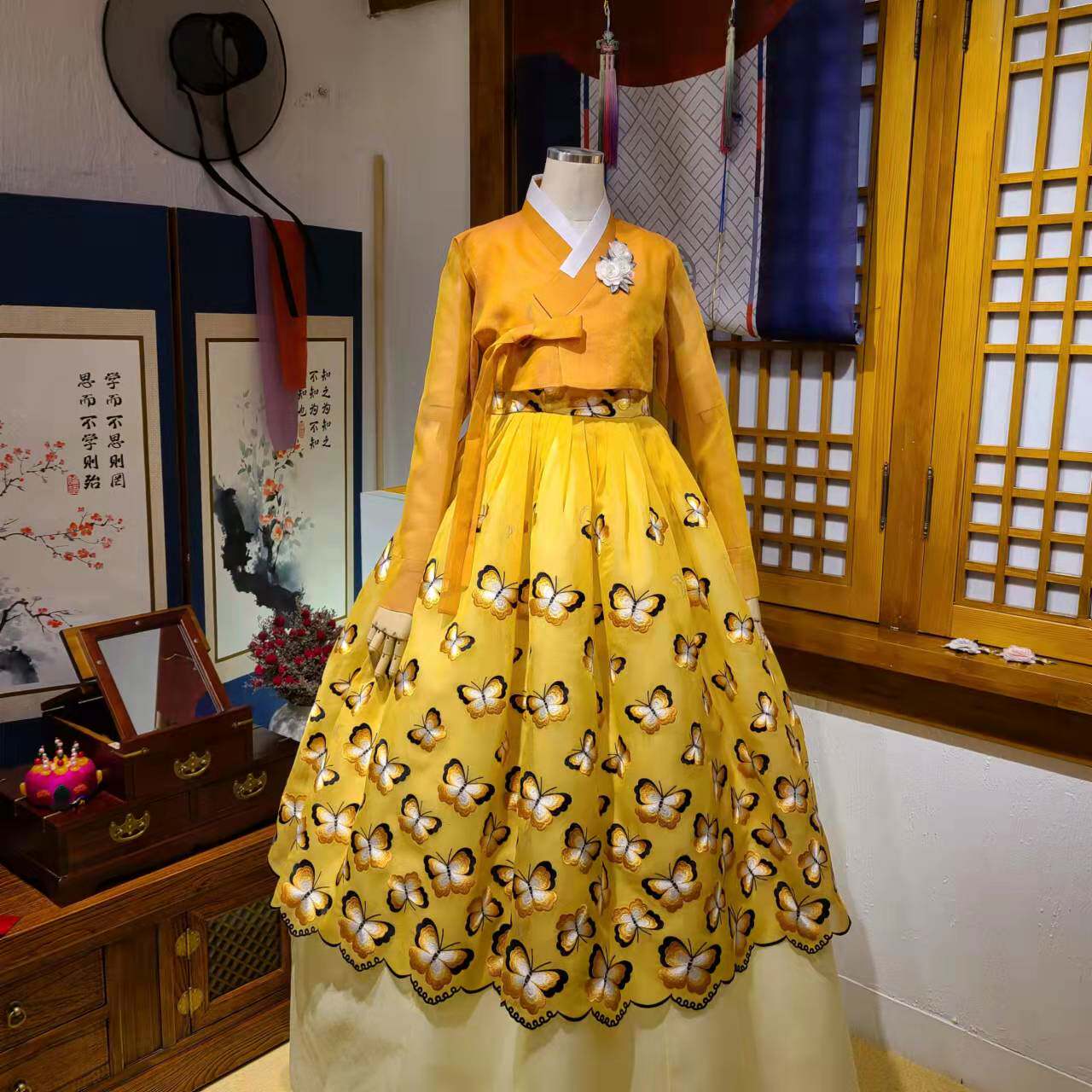 朝鲜族民俗服装新娘婚礼结婚仪式敬酒韩服婚纱礼服蝴蝶绣H-X11299