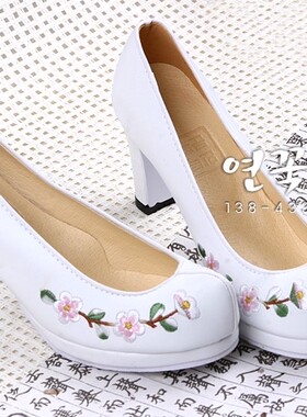 韩国原装进口传统韩服勾鞋白色梅花绣韩服鞋5-7cm高跟H-P02771