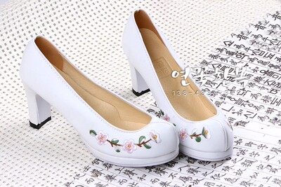 韩国原装进口传统勾鞋白色