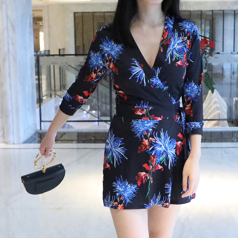 Star Same item Spring Broad leg Jumpsuits printing Broken flowers Paige blue sexy Seaside on vacation Jumpsuitin the Women's clothing/Boutique , Pants , Casual pants  category - from Buy2taobao.com to provide professional Taobao agent buy service