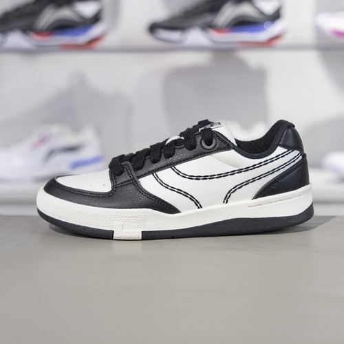 李宁车缝线系带女子低帮滑板鞋