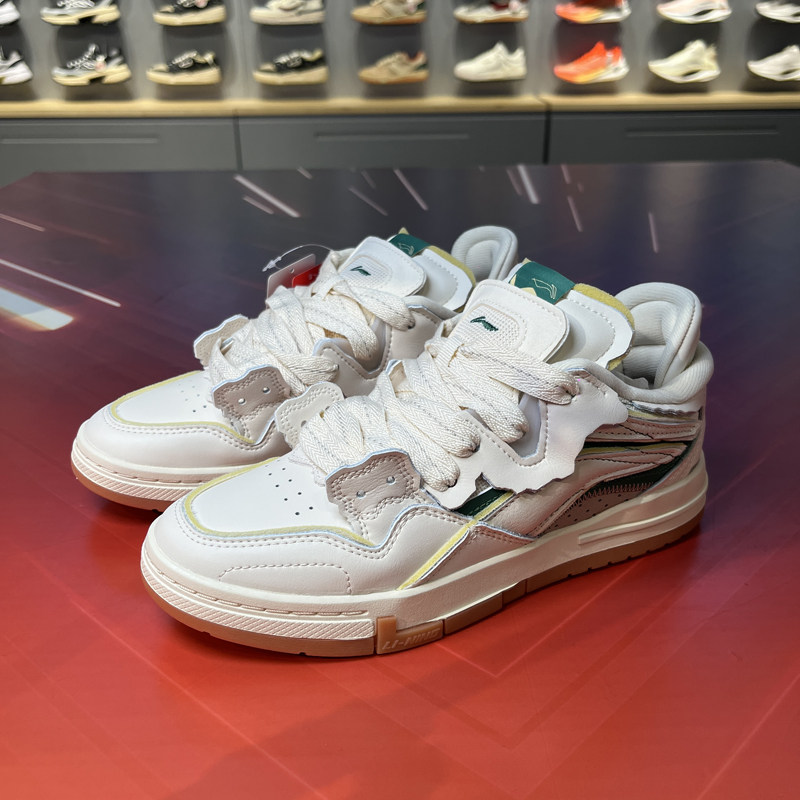 李宁系带女子低帮滑板文化鞋