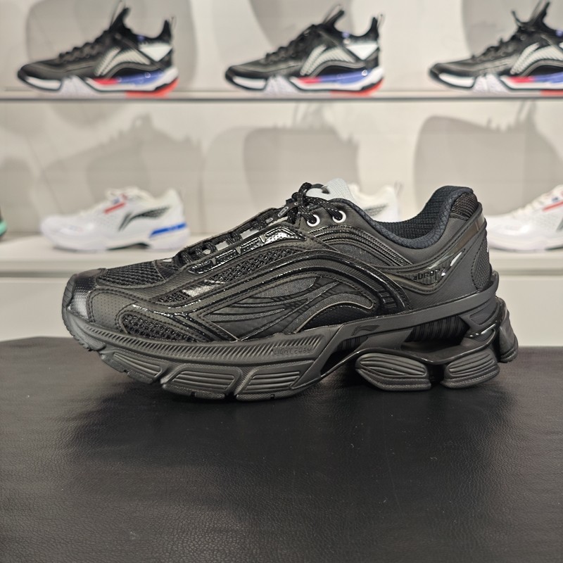 李宁回弹男子系带反光休闲鞋