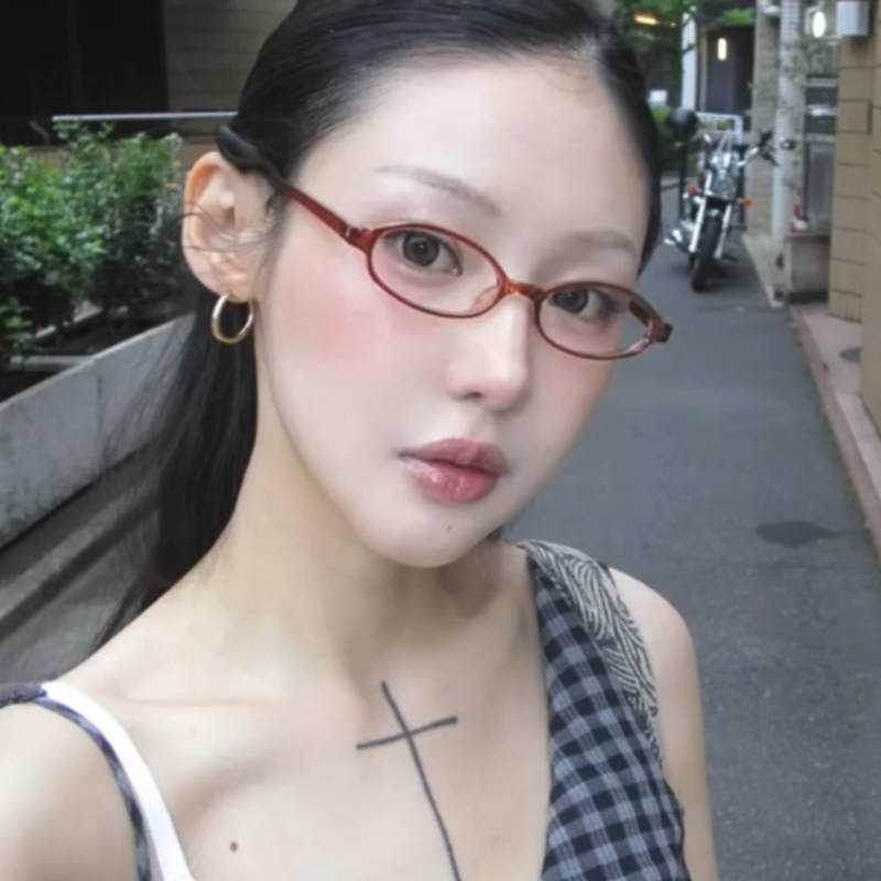 韩版复古小框椭圆茶色素颜超轻眼镜女小脸Y2K装饰平光镜cos二次元