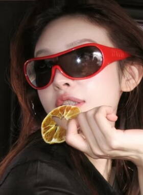 欧美辣妹连体红色发箍高级感墨镜