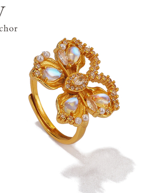 新品镂空满镶花丝蝴蝶镶钻戒指女