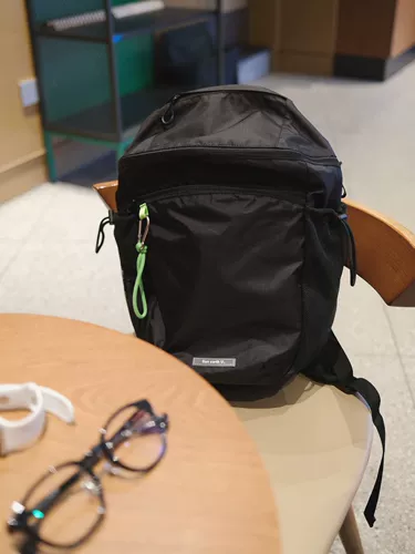 24SS ~ Не попадайте в модель ~ Black Cone Bag ~ Слишком расслаблен ~ ежедневные коммутационные спортивные рюкзак на открытом воздухе