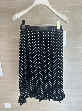 以十七 爱心波点半裙25年秋冬Y570530——1590