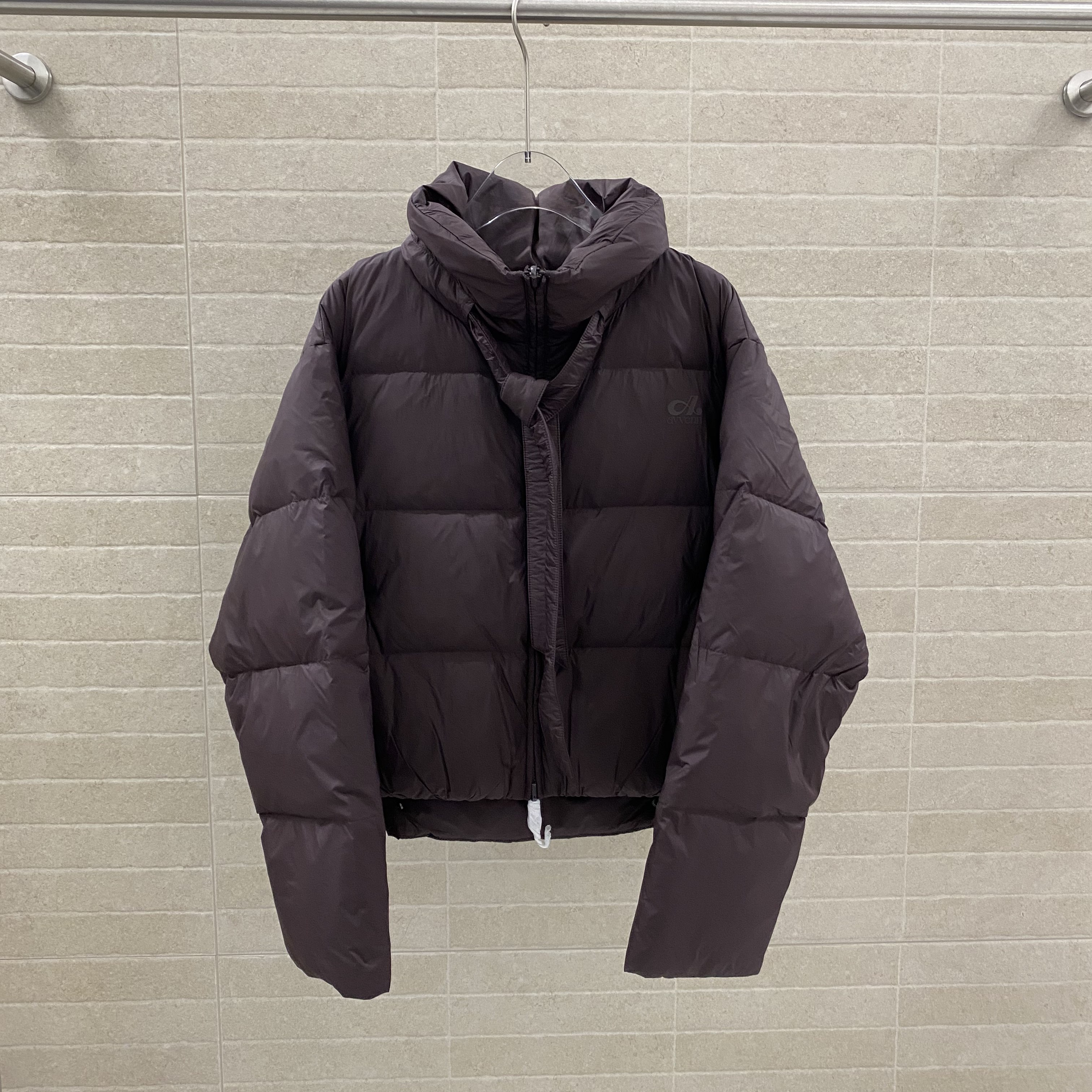 AVVENN 简约短立领羽绒服25年冬AL90501558——2890