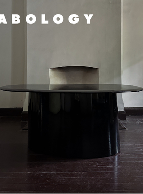 LABOLOGY新品｜kar甲骨文餐桌 黑色异形餐桌艺术品 侘寂简约餐厅
