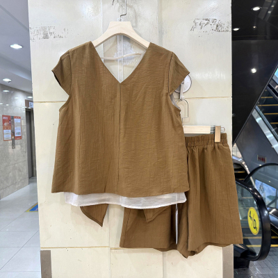 依芙恩68A108 设计后蝴蝶结V领上衣+松紧腰短裤舒适显瘦两件套夏