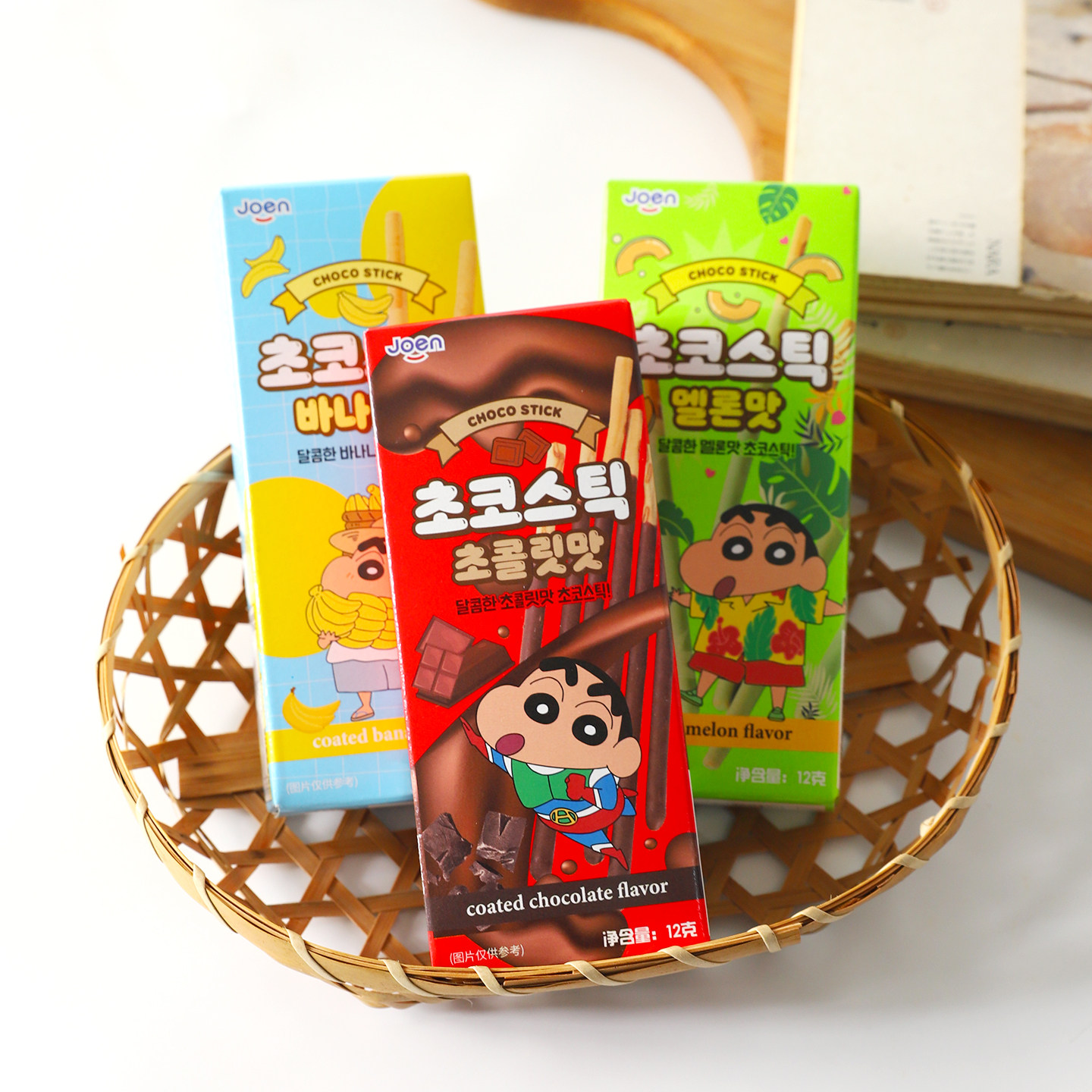 泰国进口joen蜡笔小新联名款香蕉巧克力味涂层饼干棒网红儿童零食