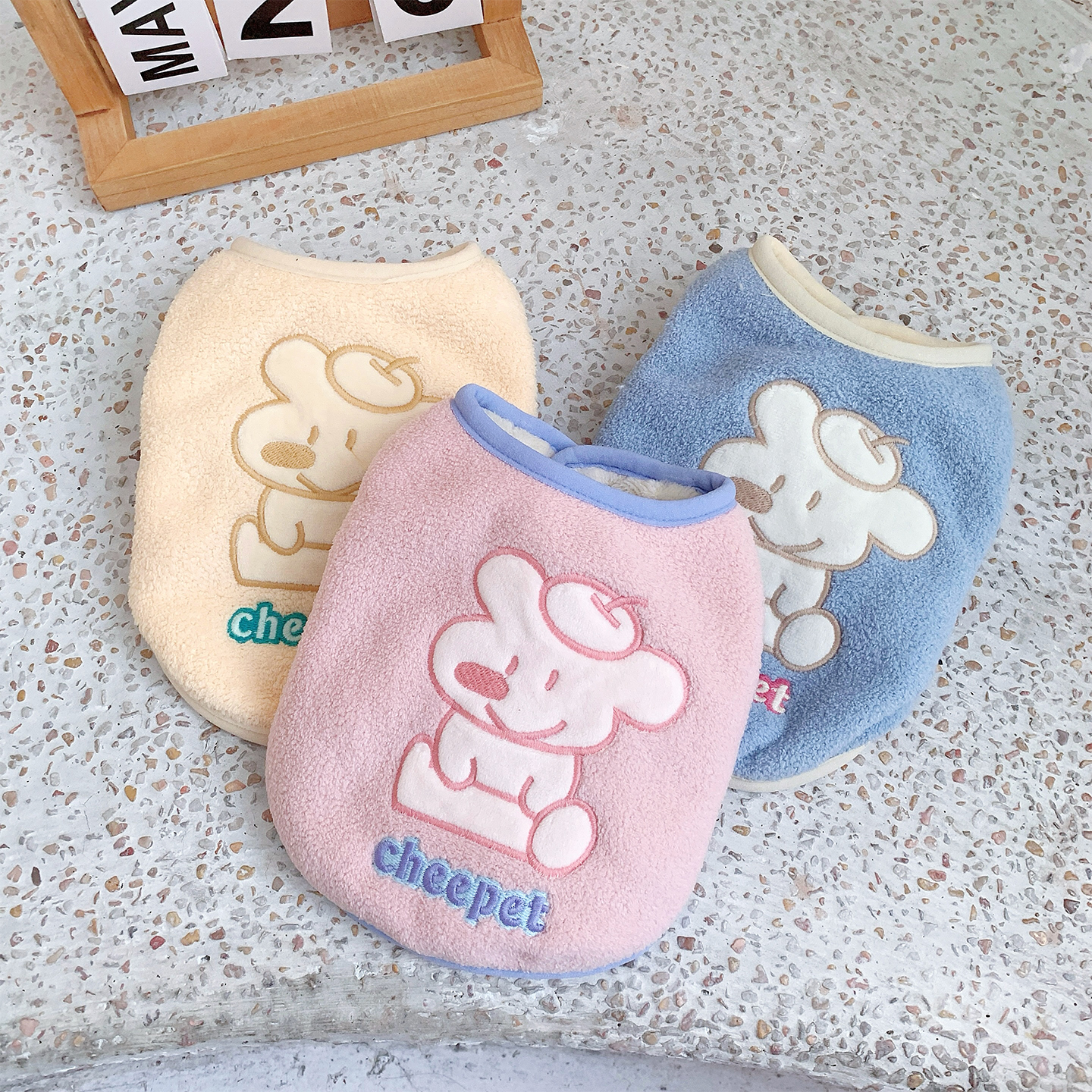 【狗狗冬季新款马甲保暖防寒用】