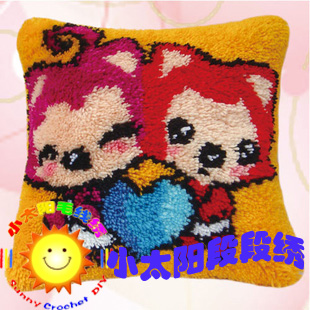 绒绣 段段绣抱枕地毯绣 钩针绣火狐狸相亲相爱 线已剪 2件包邮