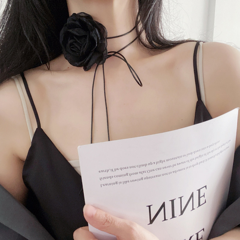 花朵系带女黑色绑绳防过敏图片