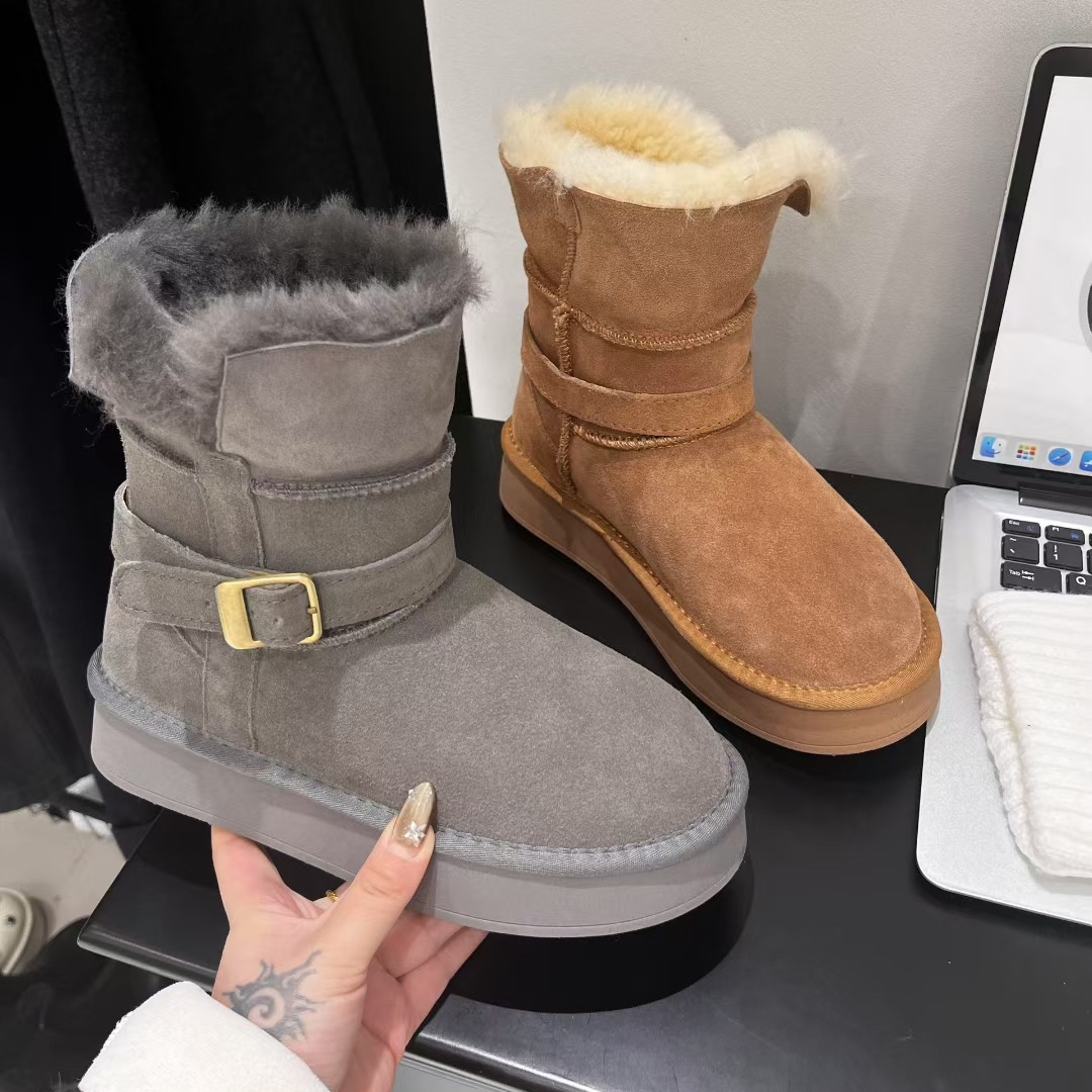 中筒靴厚底牛皮毛一体雪地靴女靴子冬季加绒加厚防滑东北羊毛棉靴