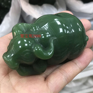 和田玉牛手把件仿新疆碧玉扭转乾坤属相玉牛手玩件玉石生肖羊摆件