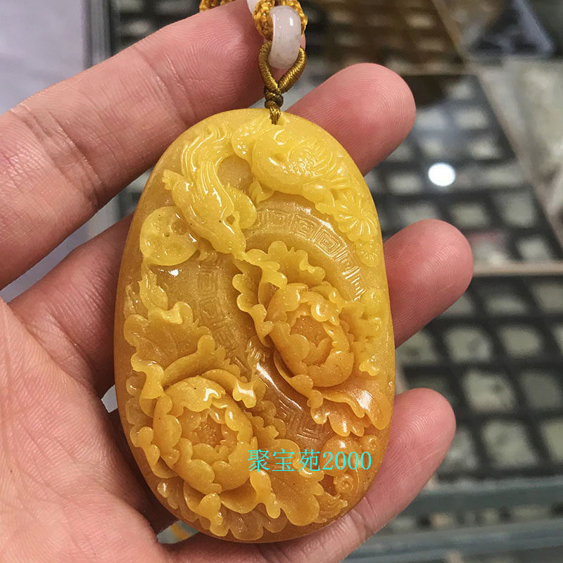 黄龙玉喜上眉梢挂件仿黄腊石花开富贵吊坠女士玉石牡丹毛衣链项链