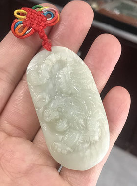 天然新疆和田玉生肖虎吊坠青白玉下山虎玉牌男女老虎项链挂件把件