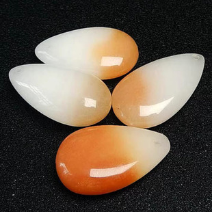 新疆金丝玉带糖色水滴吊坠挂件玉石糖白玉俏色心形毛衣链女士礼物