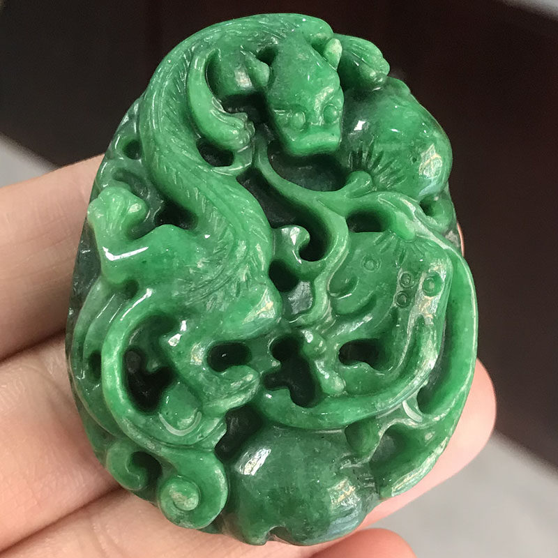 翡翠貔貅吊坠招财玉石皮休挂件男女款人生如意玉佩草龙玉挂坠项链