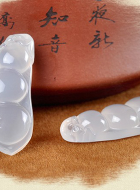 萌物小脚丫知足常乐四季豆吊坠