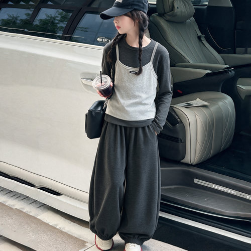 女童套装2026中大儿童时尚潮搭打底衫吊带裤子洋气休闲三件套秋装