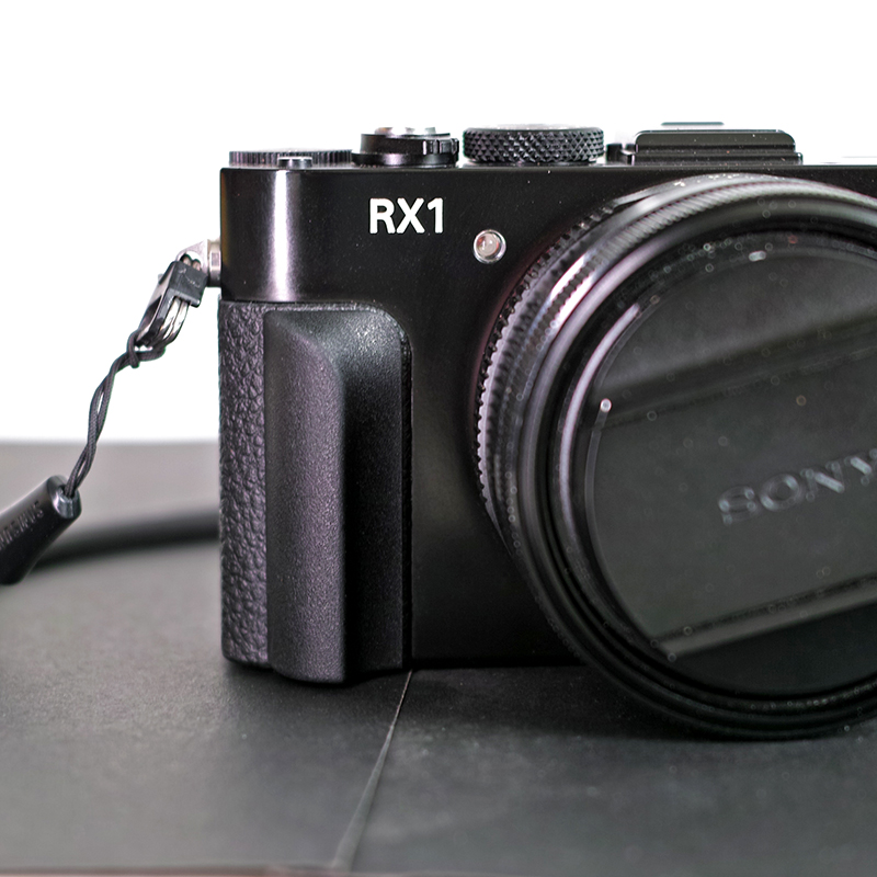 适用于索尼rx1R2手柄黑卡防滑手柄 RX1大黑卡 保用10年