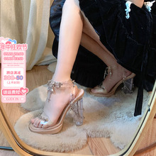 PINKYO原创亚文化辣妹一字带高跟鞋女2024夏新款露趾粗跟绑带凉鞋
