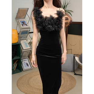 LANVIVIER 暗夜玫瑰重工立体花簇性感别致细吊带黑丝绒收腰礼服裙