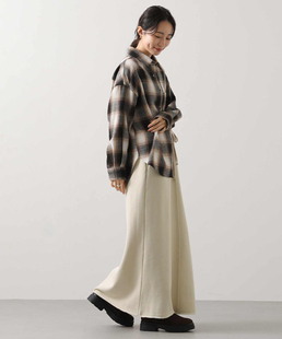 日本贵牌冬季加绒加厚纯色字母半身裙垂感直筒裙9000+日币