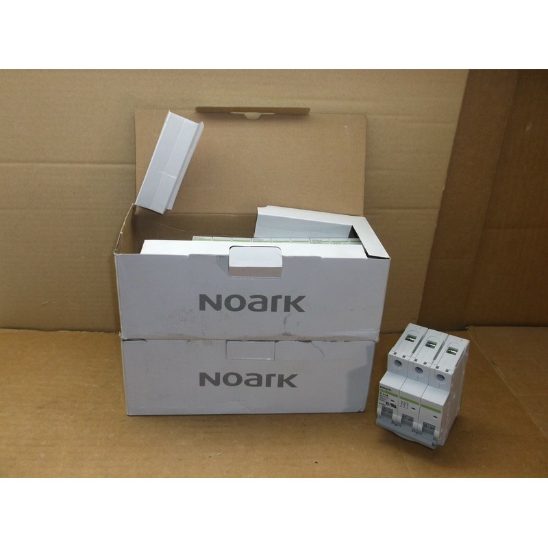 B1E3D40 Noark Nuevo en Caja 40A Disyuntor Protector 3-P D-Cu