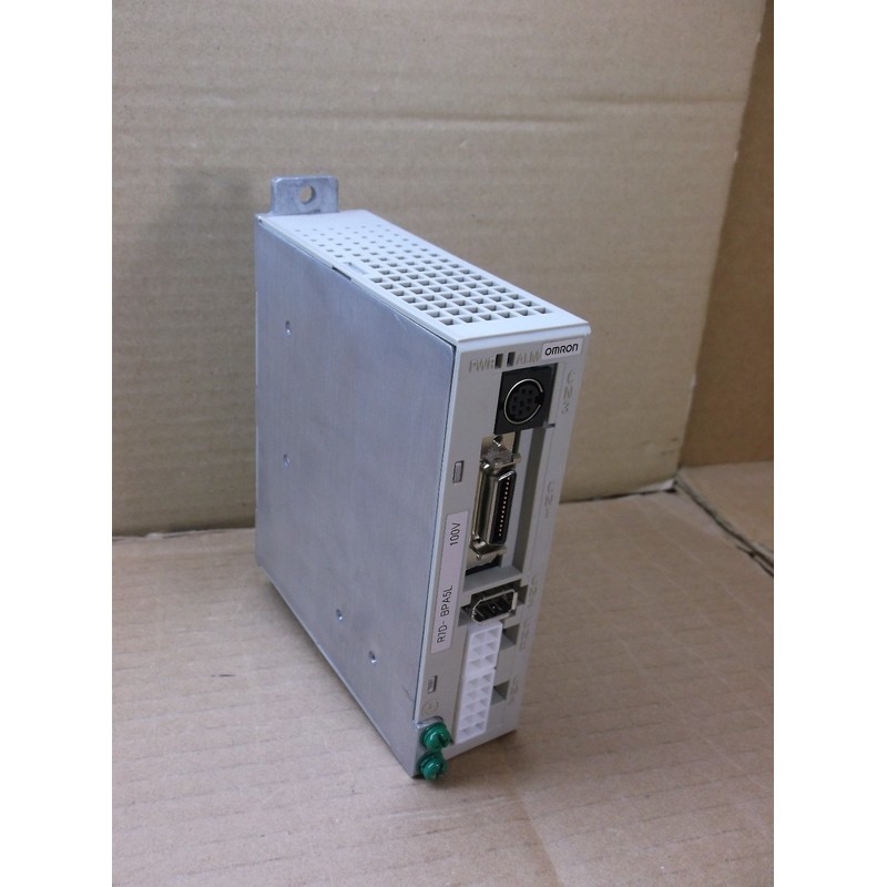R7D-BPA5L Omron 50W Servo Motor Amplificador Conductor R7DBP